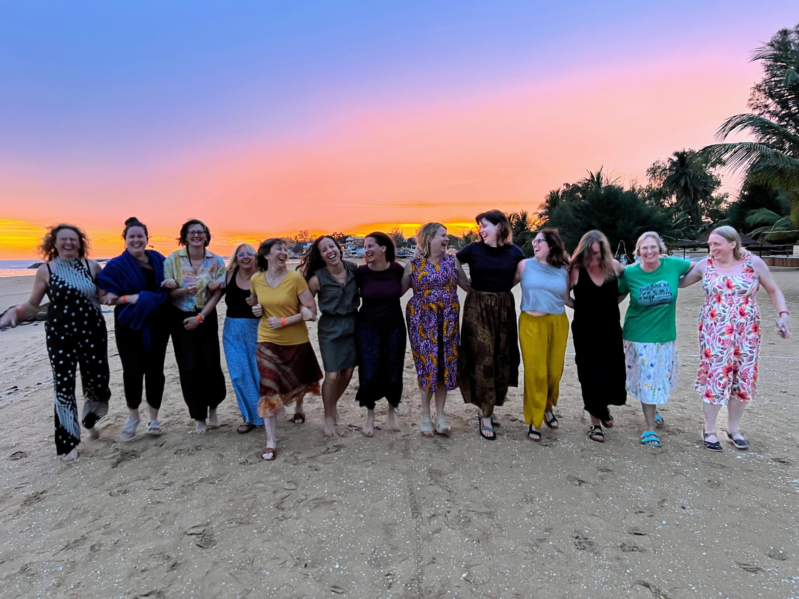women_saly_beach Vive Women in Saly