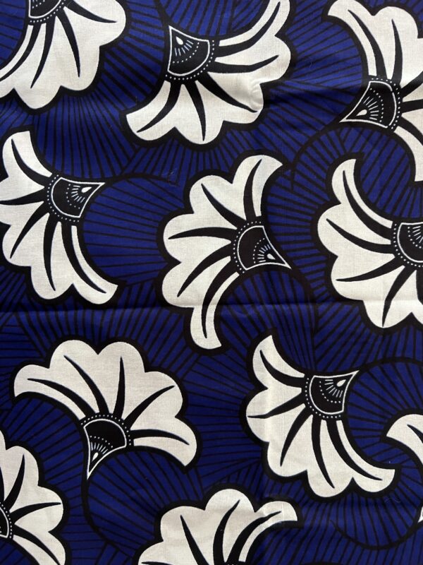 Senegalese Fabric for Pagnes or Classroom Bulletin Board (Blue Gingko Pattern) (1 Meter)